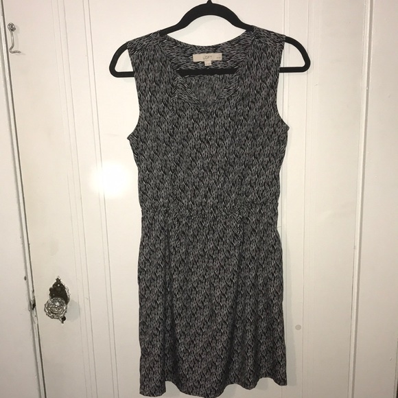 LOFT Dresses & Skirts - Loft Sleeveless Dress